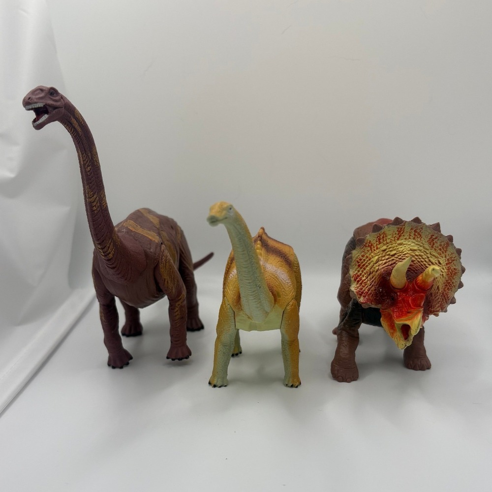 Dinosaur Action Figure Set Triceratops Brachiosaurus Apatosaurus KG22014Y 3pc